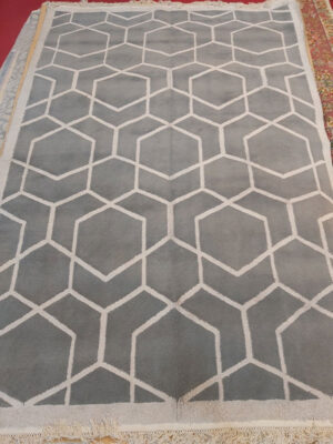 Modern Hexagonal Geometric Carpet